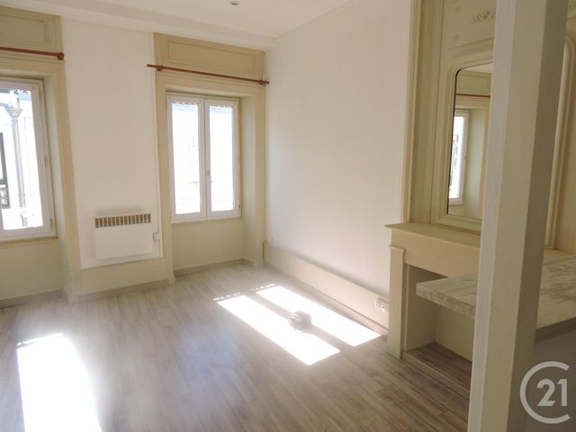 Appartement Studio à louer - 1 pièce - 28.0 m2 - LA ROCHELLE - 17 - POITOU-CHARENTES - Century 21 Agence Du Centre Ville