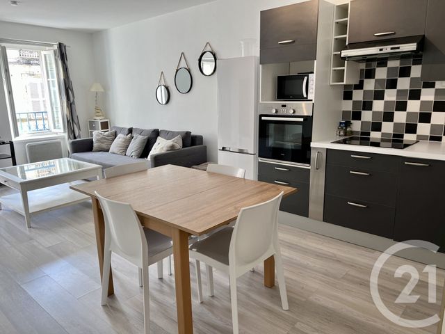 Appartement à vendre - 2 pièces - 47.82 m2 - LA ROCHELLE - 17 - POITOU-CHARENTES - Century 21 Agence Du Centre Ville